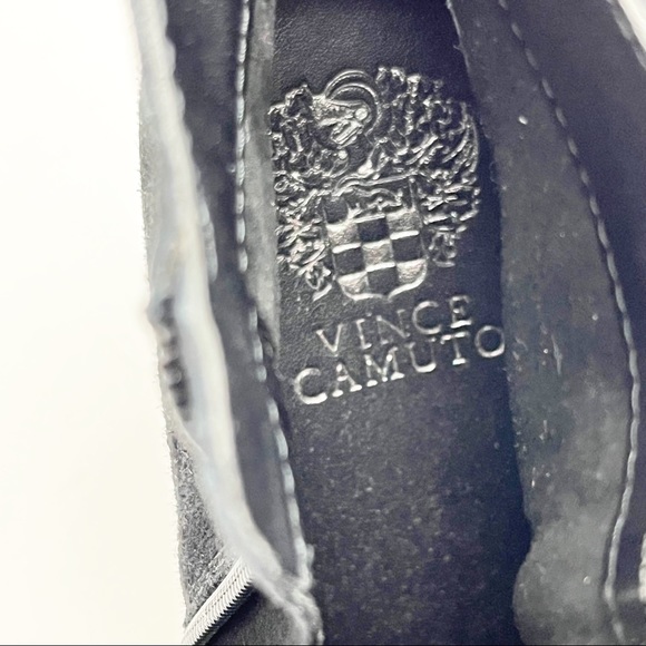 VINCE CAMUTO Hayzee Black Leather Almond Toe Fringe Side Zipper Ankle Booties 9 - Picture 2 of 13